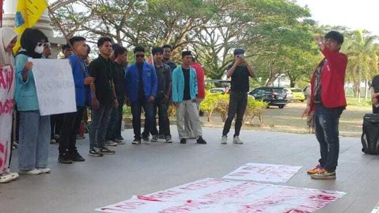 Mahasiswa Ogan Ilir Gelar Aksi Protes, Soroti 100 Hari Kerja Panca-Ardani