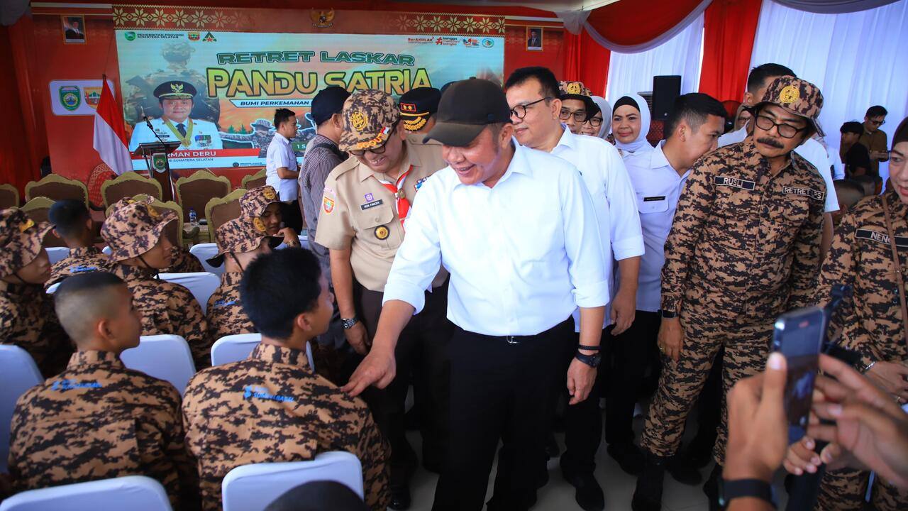 Siapkan Generasi Tangguh Hadapi Indonesia Emas 2045, Herman Deru Gembleng Siswa Melalui Pendidikan Karakter