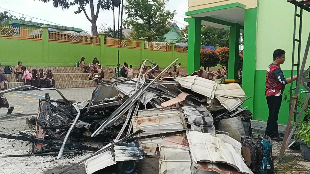 Pasca Kebakaran, Sebagian Siswa Diliburkan