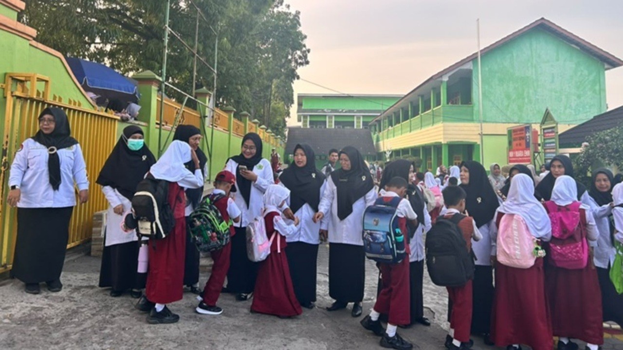 Hari Pertama Sekolah, Sambut Murid dengan 5S