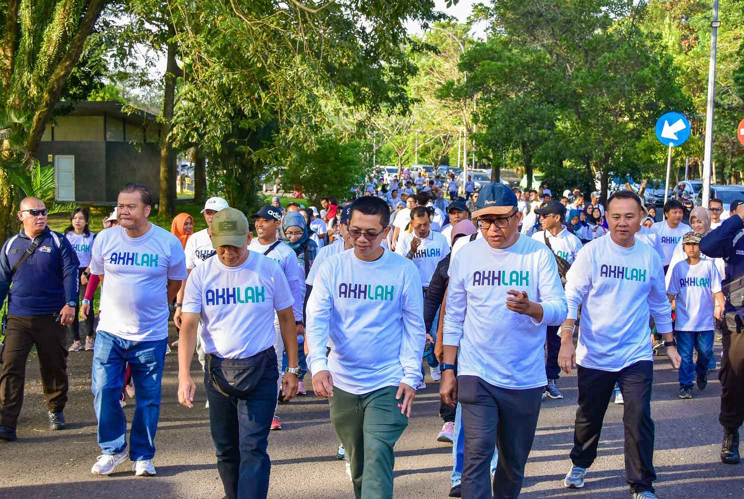1500 Peserta Meriahkan Jalan Sehat BUMN di Palembang