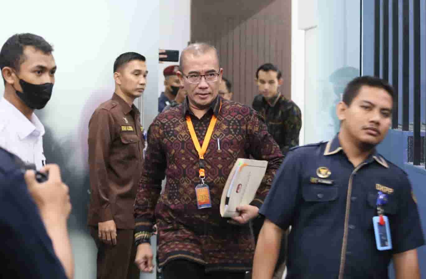 DKPP Tegaskan Ketua KPU Hasyim Asy’ari Langgar Kode Etik Penyelenggara Pemilu, Ini Penjelasannya...
