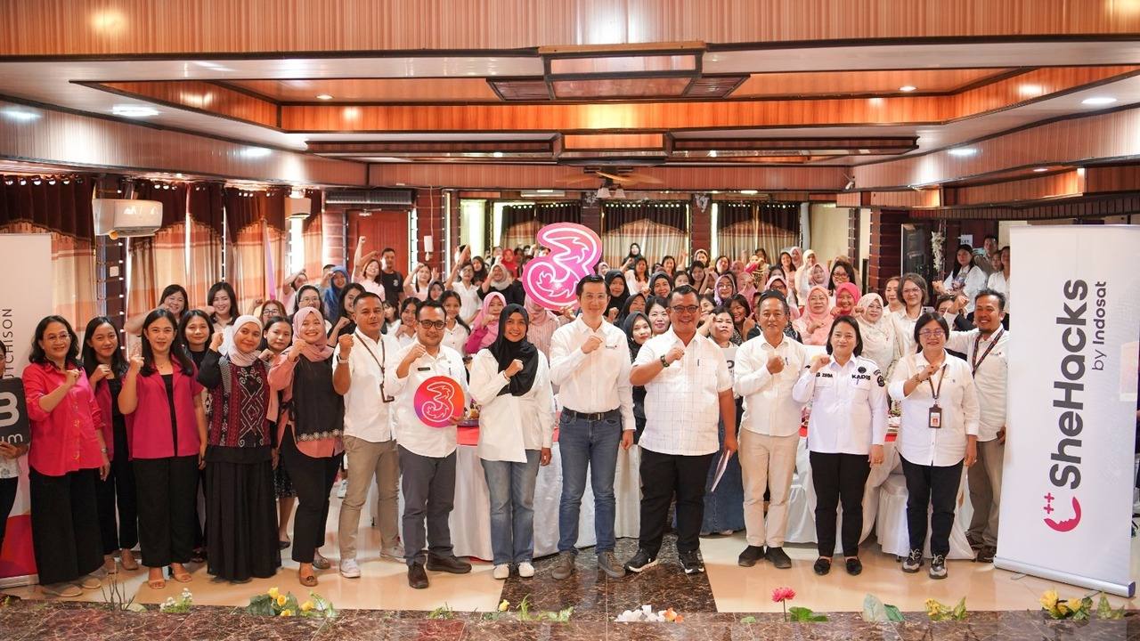Indosat Ooredoo Hutchison Buka Peluang Technopreneur Perempuan di Nias Melalui SheHacks 2025