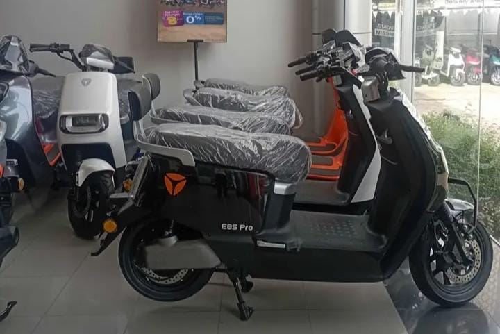 Jangan Salah Kaprah, Begini cara Merawat Sepeda Motor Listrik Agar Tetap Optimal