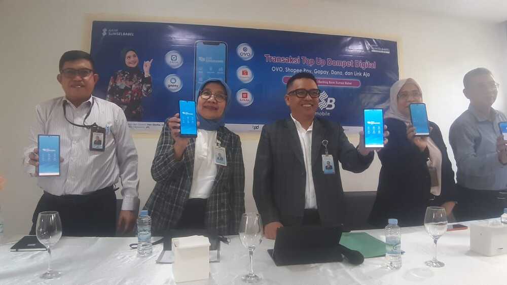 Bank Sumsel Babel Memudahkan Transaksi Top Up Dompet Digital untuk Gen Z