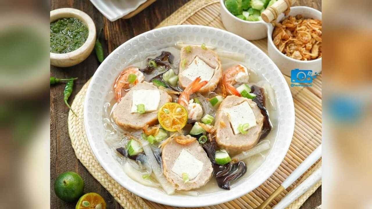 Pempek Kuah Model, Perpaduan Rasa Tradisional yang Kian Digemari