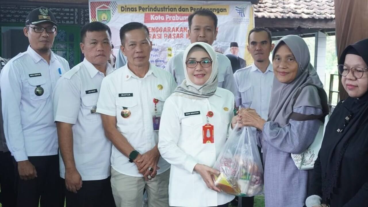 Peduli Warga Berpenghasilan Rendah, Disperindag Prabumulih Gelar Pasar Murah di Kelurahan Gunung Ibul Selatan