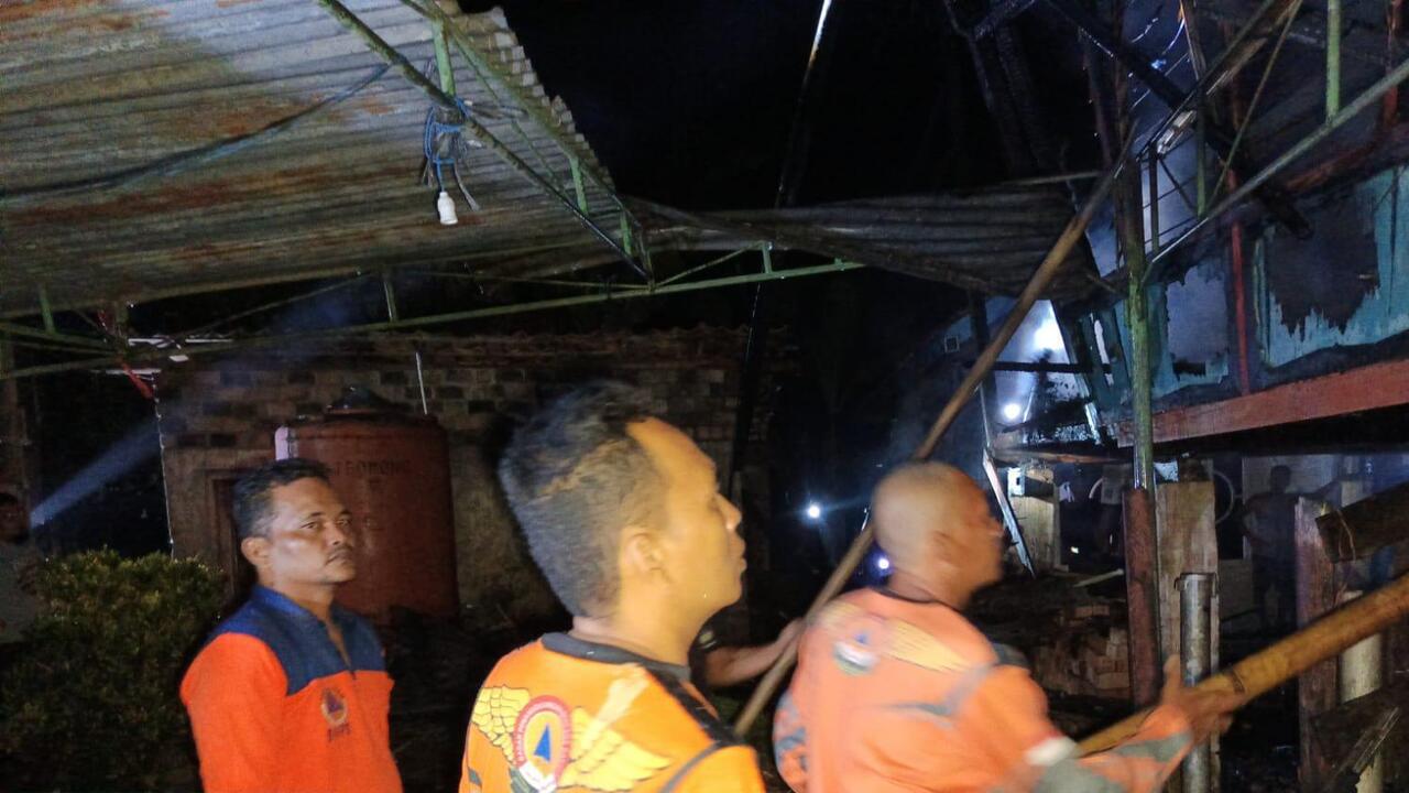 Satu Rumah Ludes Dilalap Si Jago Merah