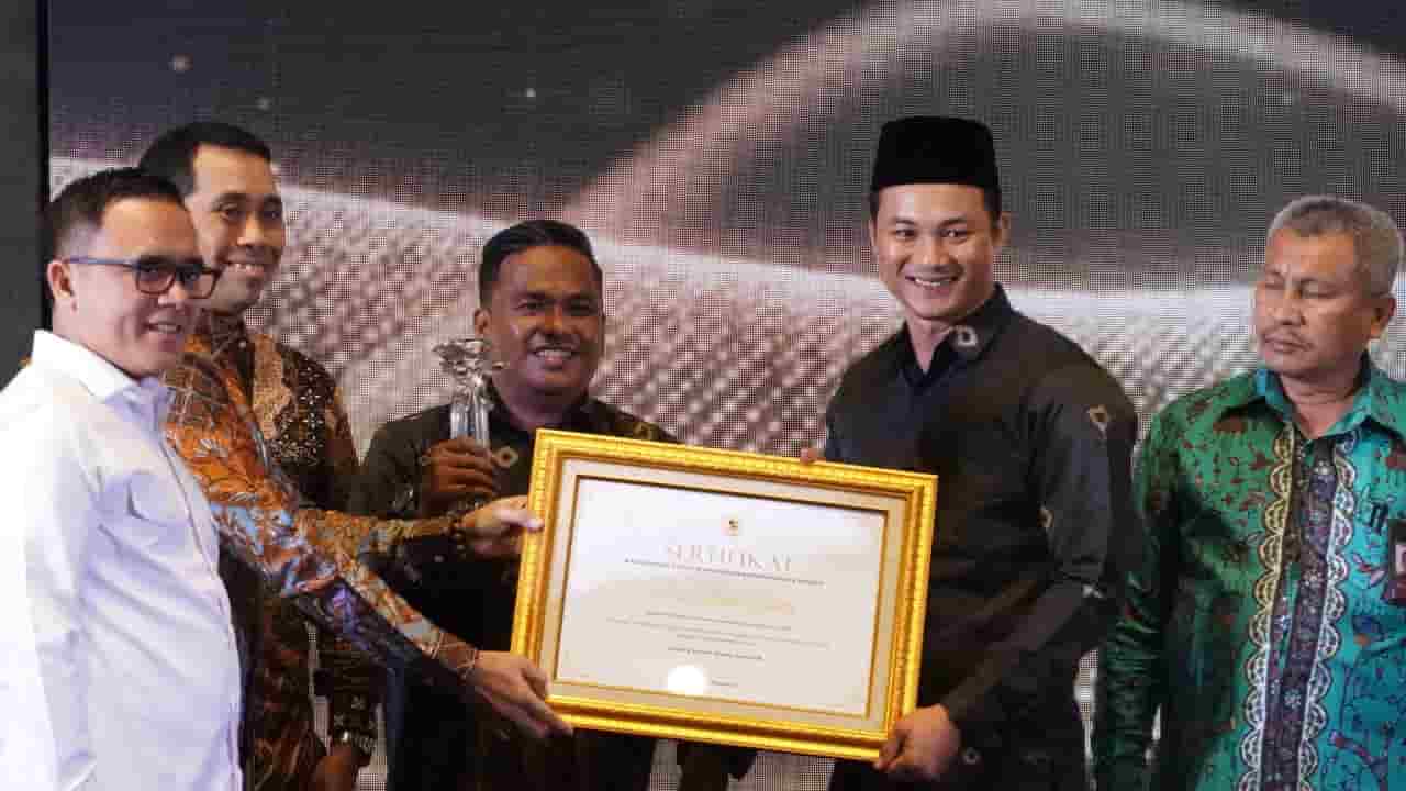Desa Bukit Selabu Memperoleh Anugerah Award Desa Cinta Statistik 2022, Ini Kata Pj Bupati Muba...