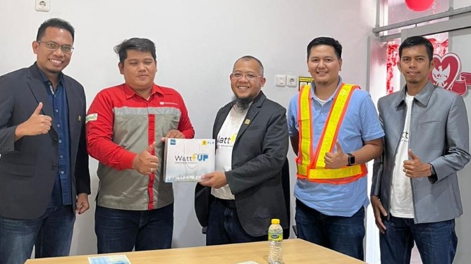 PLN UP3 Bengkulu Rayakan Hari Pelanggan Nasional, Sambangi Industri Potensial Solusi Energi Masa Depan