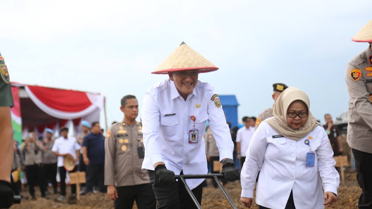 Polda Sumsel Inisiasi Tanam Jagung di Lahan Rawan Karhutla, Sekda: Wujud Nyata Sinergi Ketahanan Pangan