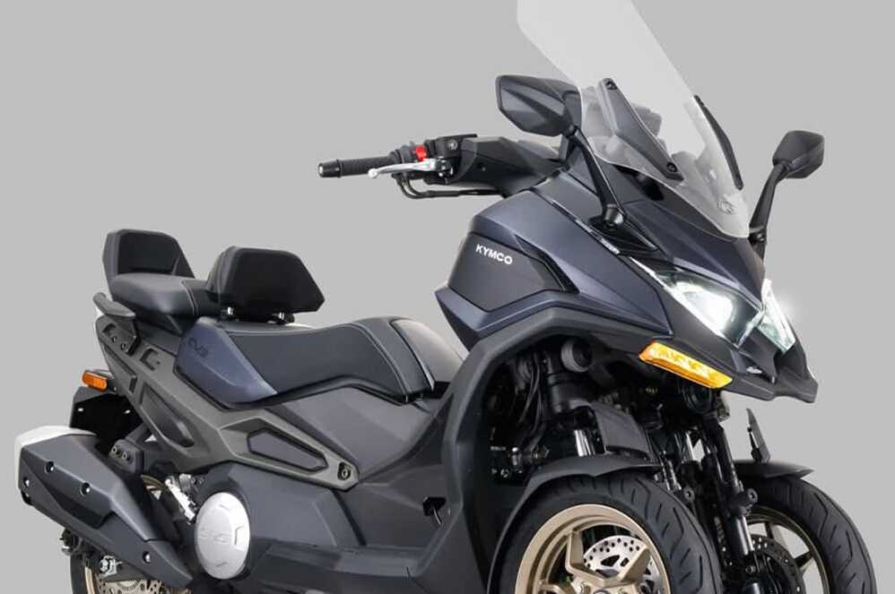 Kymco CV3 575: Skuter Roda Tiga Premium dengan Mesin 574cc dan Teknologi Mewah!