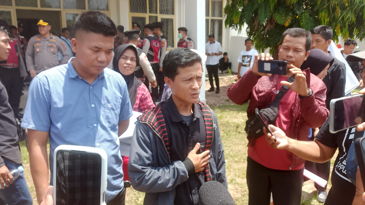Pelapor Kasus Perzinahan Kades Desa Ulak Segara Buka Suara, Ngaku Tidak Ada Harga Diri Lagi