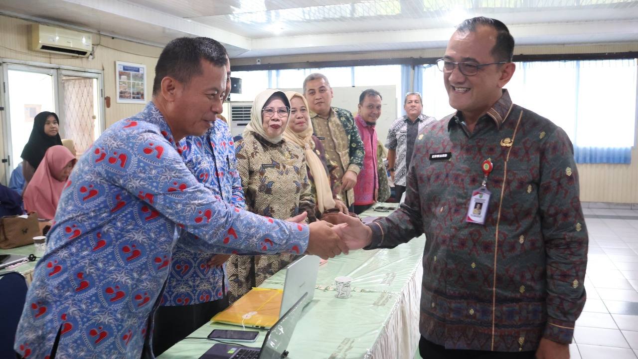 Sekda Edward Candra Tekankan Pentingnya Grand Design Kependudukan dalam Perencanaan Daerah