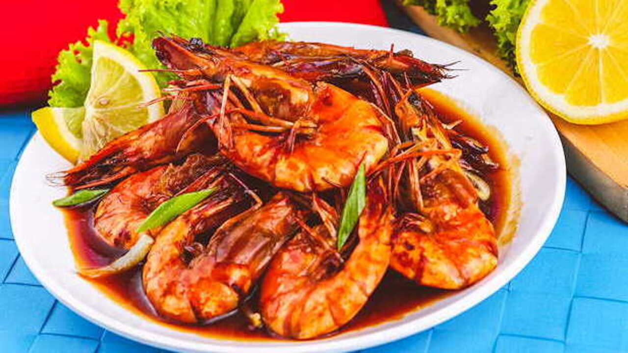 Udang Saus Tiram : Sensasi Gurih yang Menggoda Lidah di Meja Makan Anda