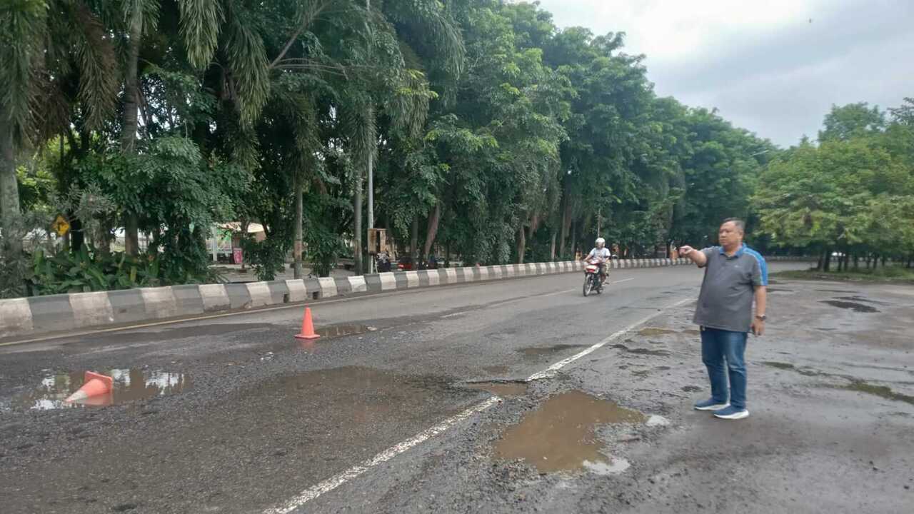 Dewan Minta BBPJN Sumsel Perbaiki Jalan Rusak di Wilayah Muara Enim