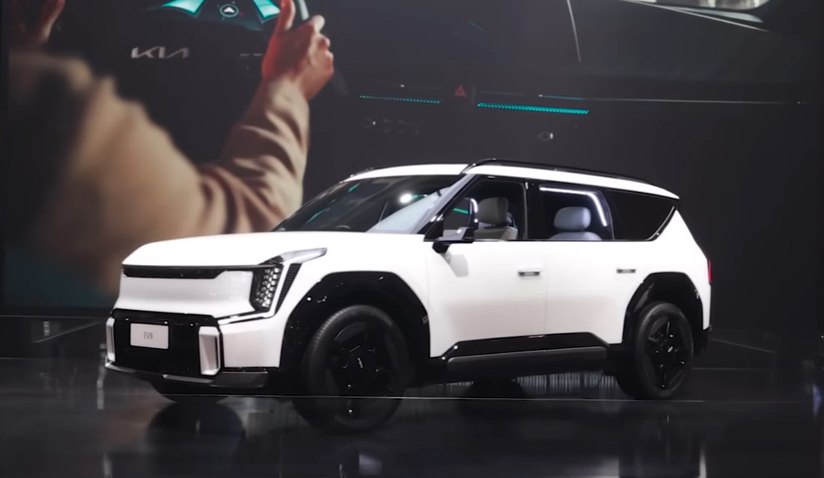 WOW ! Kia SUV Listrik EV9 Meluncur : Bikin Gugup Honda Prologue dan Nissan Hyper Urban  