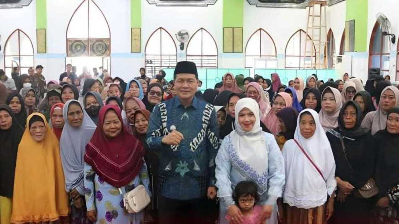 875 Mustahik di Muara Enim Terima Zakat Mal