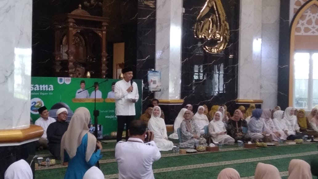 Bupati Panca Curhat Soal Kelurahan Jalan Rusak Didepan Jamaah Pengajian di momen HUT ke-22 Ogan Ilir