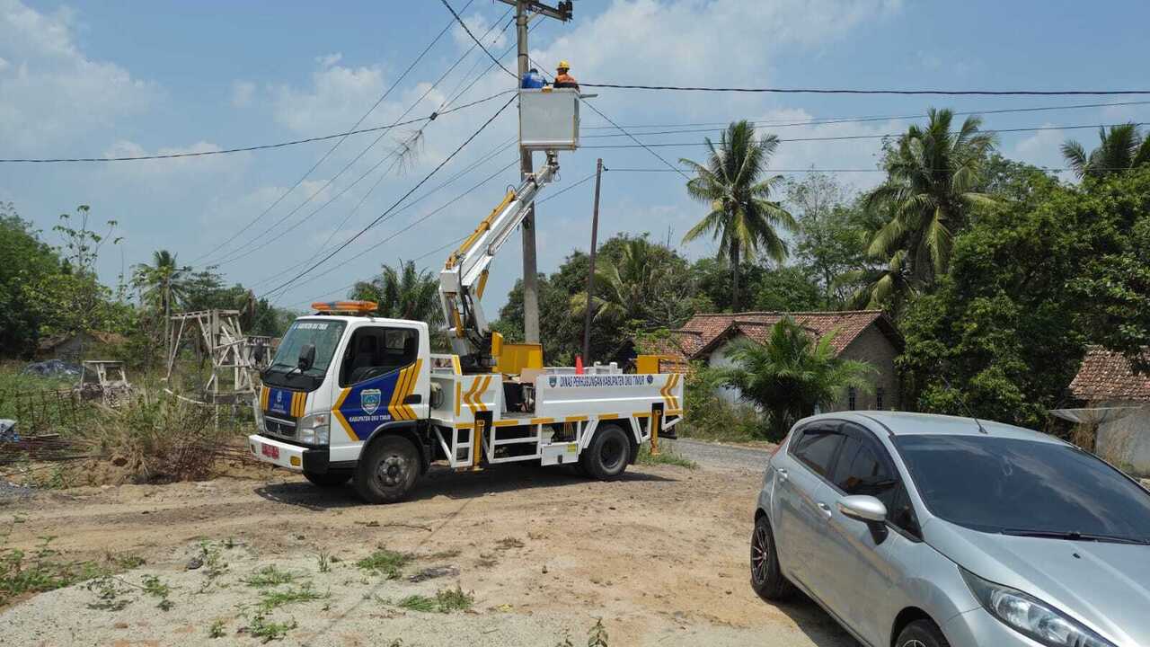 ‎Lampu Jalan Dipasang, Warga Tumi Jaya Apresiasi Dishub OKUT