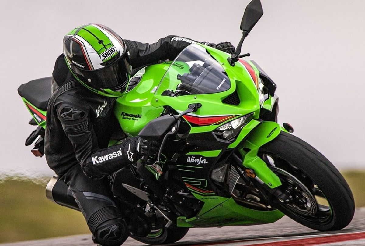 Kawasaki Ninja ZX-6R Versi Terbaru Resmi Dirilis : Pilihan Cerdas Pecinta Adrenalin !