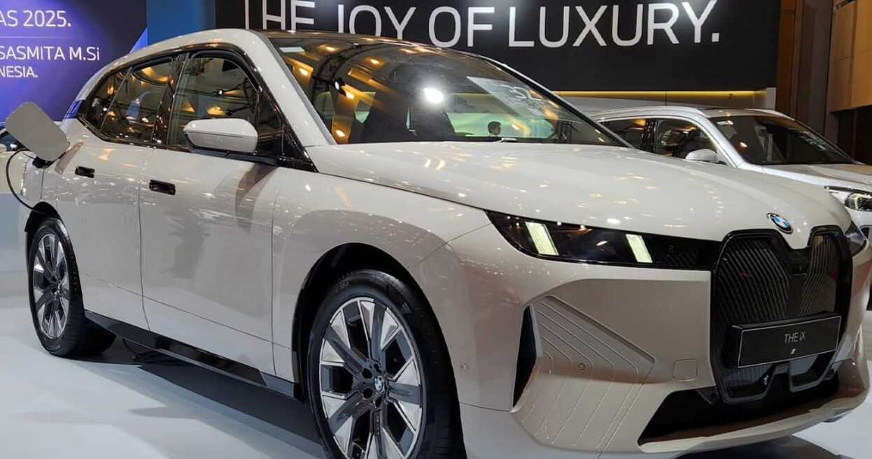 BMW iX xDrive45 Indonesia, SUV Listrik Rp 2,6 Miliar dengan Teknologi OS 8.5 Terbaru