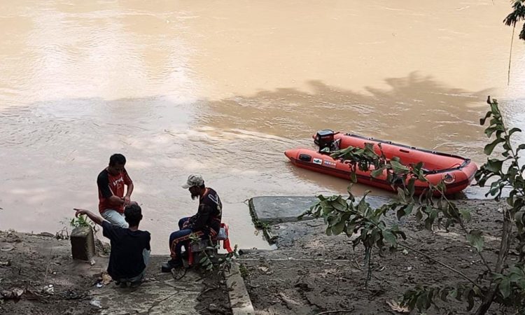 Siswa SMP di OKU Hanyut di Sungai Ogan