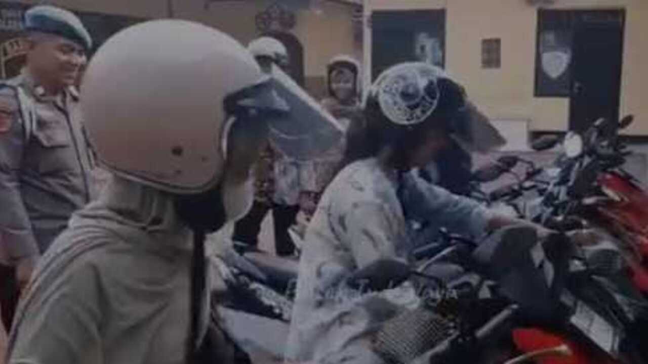 Polsek Indralaya Buka Layanan Penitipan Kendaraan Gratis, Pemudik Merasa Lebih Aman