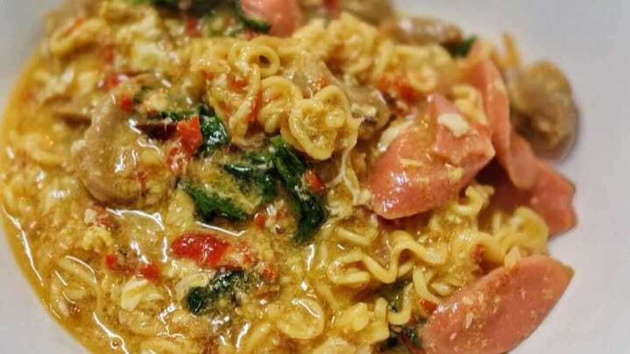 Mie Nyemek Hidangan Kekinian yang Menggoyang Lidah