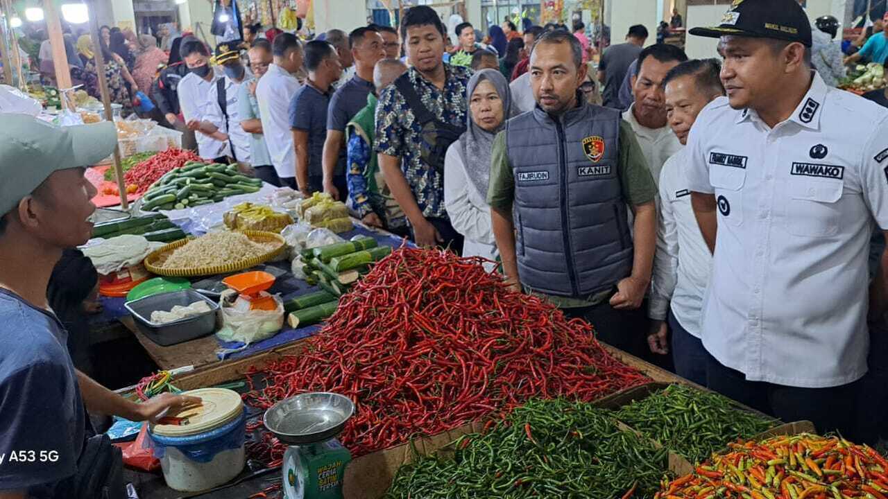 Jelang Ramadhan 1447 H Harga Cabai Burung di Prabumulih Tembus 80 Ribu