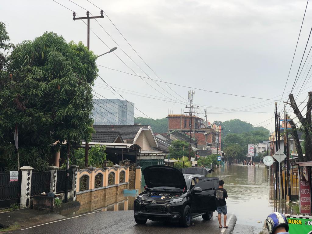 Hujan Semalaman, Palembang Dikepung Banjir   