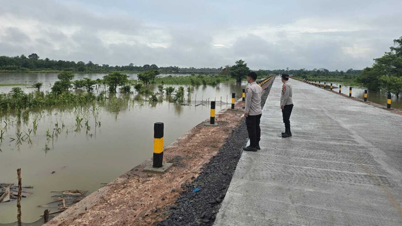Pantau Debit Air Sungai Lematang, Imbau Warga Waspada 