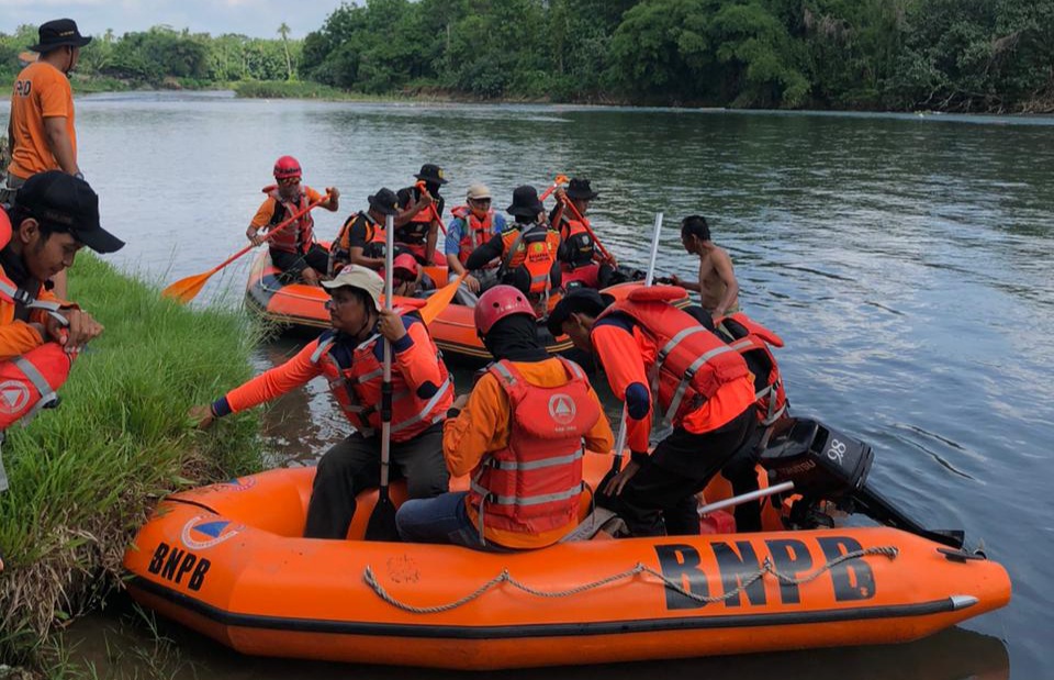 BPBD OKU Terjunkan Puluhan Personel Cari Korban Tenggelam di Sungai Ogan