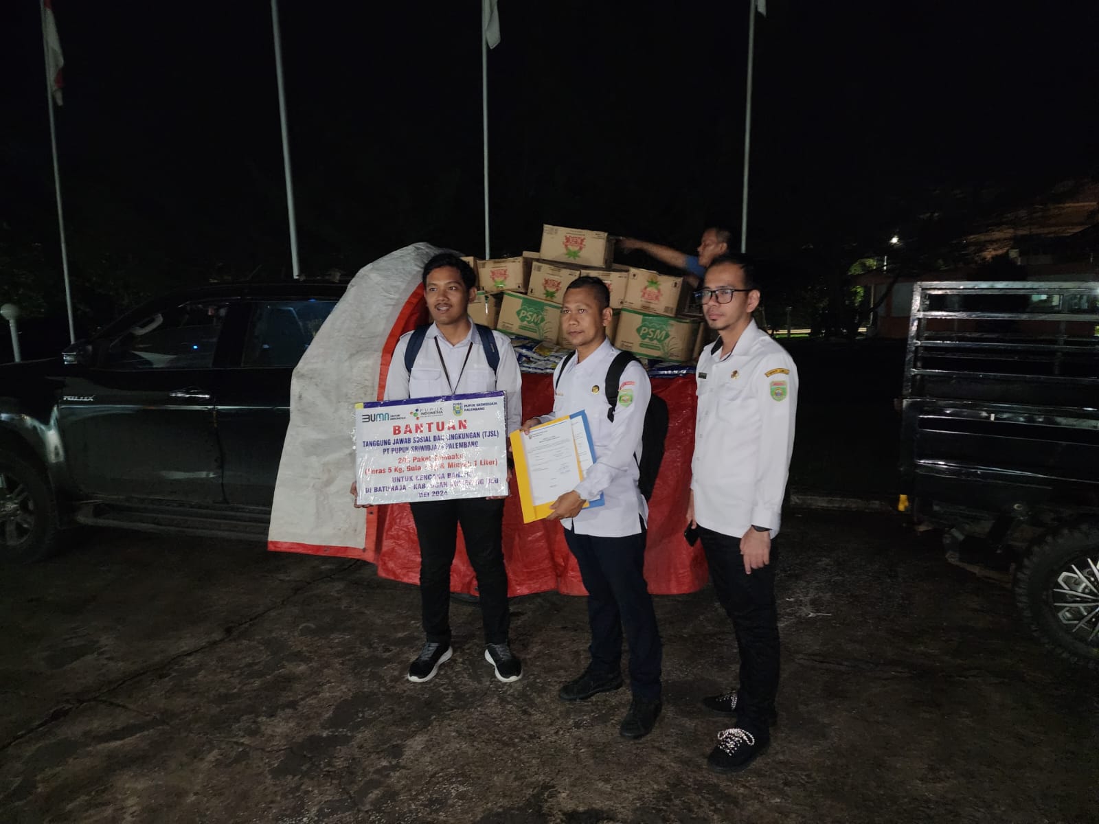 Cepat Tanggap, Pusri Berikan  Bantuan untuk Warga Terdampak Banjir di Baturaja 