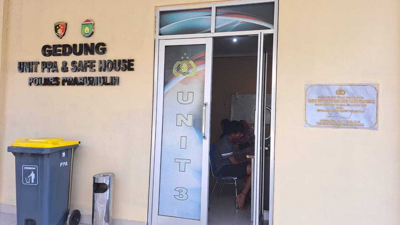 Diduga Dibakar Api Cemburu, Seorang Pria di Prabumulih Bacok Istri Hingga Tewas,Serta Bacok Tangan Adik Ipar H