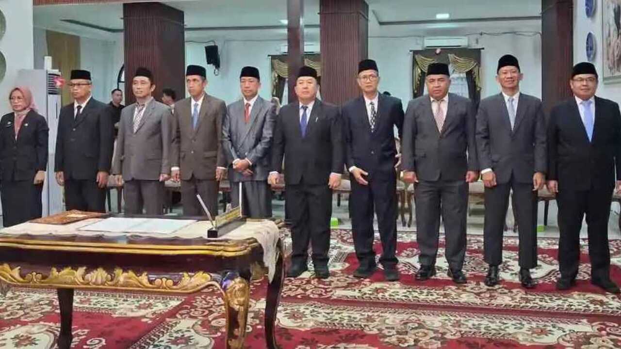 Bupati OKU Lantik 11 Pejabat Pimpinan Tinggi Pratama