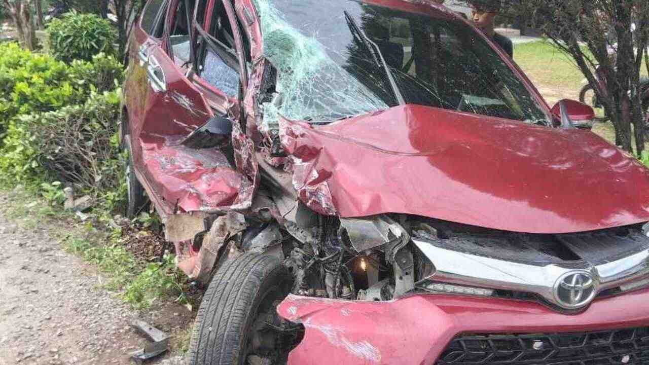 Tronton Serempet Avanza, 5 luka-luka