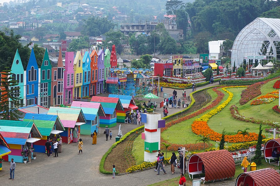 Taman Bunga Santerra, Pesona Keindahan Flora di Kota Batu, Malang