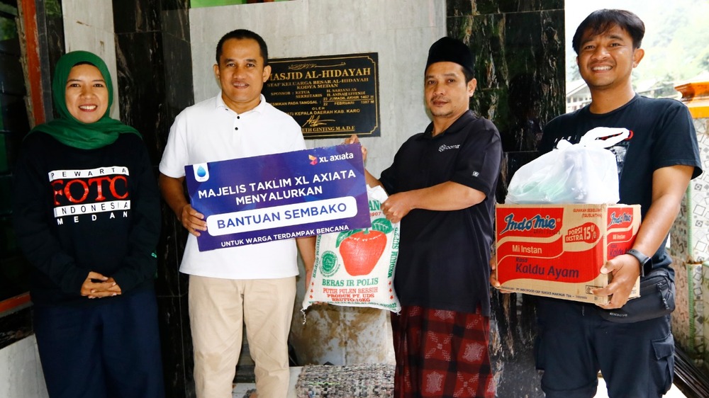 Karyawan XL Axiata Salurkan Bantuan untuk Korban Longsor di Karo