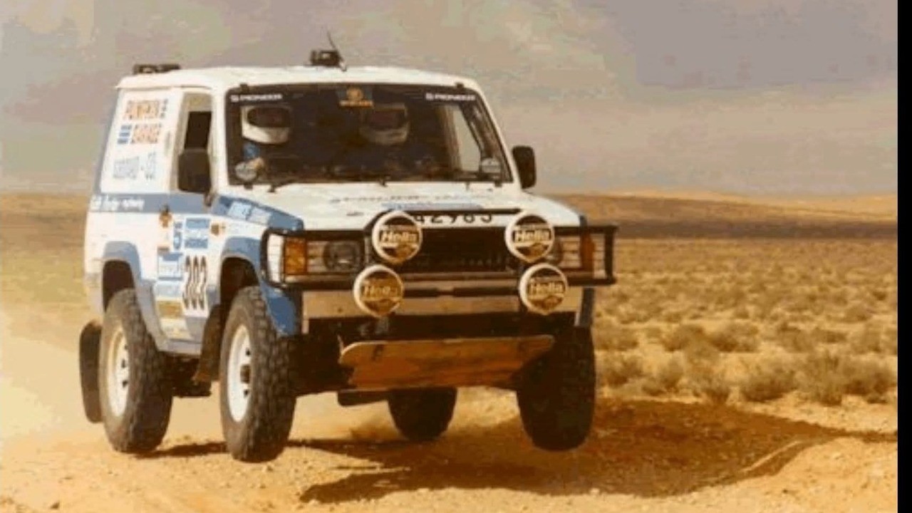 BEDAH TUNTAS: Neraka Dakar & Legenda Isuzu Trooper, SUV Badak yang Terlupakan