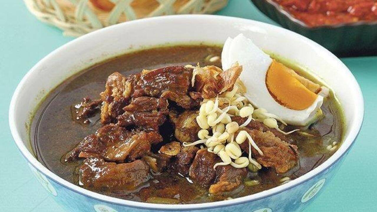 Rawon : Warisan Kuliner Nusantara yang Menggoda Lidah Dunia