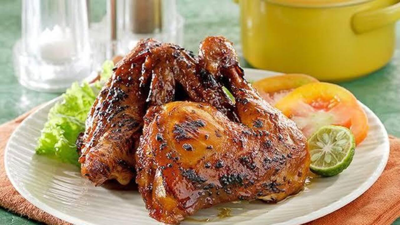 Ayam Bakar Mentega, Perpaduan Gurih dan Manis yang Semakin Digemari