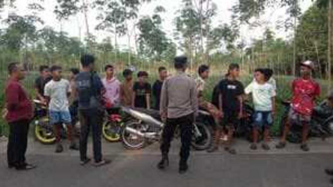 Patroli Edukatif Polsek Lembak Cegah Balap Liar