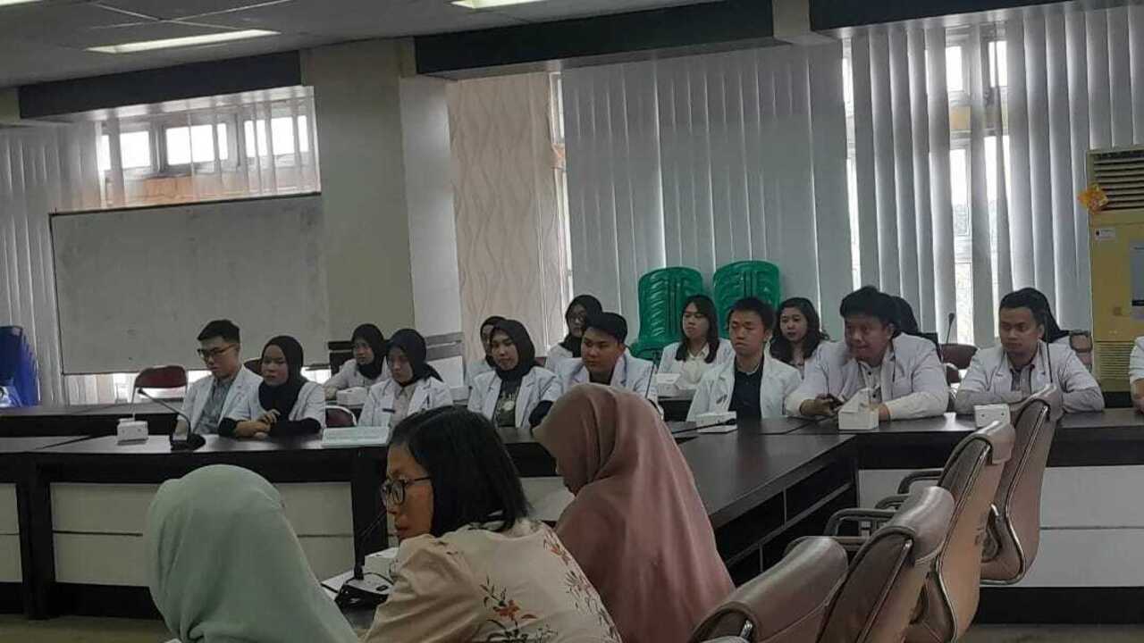 Wawako Prabumulih Franky Nasril Imbau 16 Dokter Internship Utamakan Pelayanan, Ramah dan Profesional