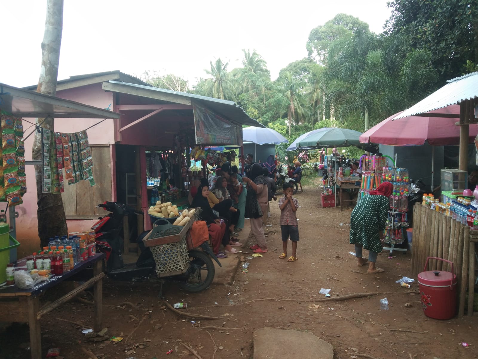 Ramai Pengunjung, Pedagang Danau Rayo Raih Keuntungan Sampai Jutaan Rupiah 