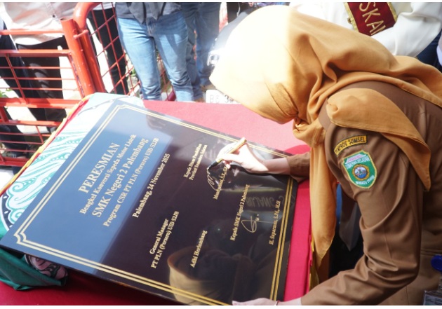 PLN UID S2JB Resmikan Bengkel Konversi Motor Listrik Pertama di Provinsi Sumatera Selatan