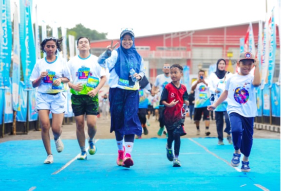 2500 Peserta PLN Mobile Color Run Berhasil Ramaikan Benteng Kuto Besak