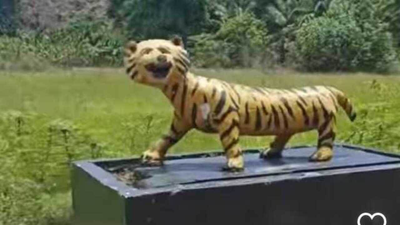 Patung Harimau Stunting di Pinggir Jalan Viral, Warganet Ramai Beri Komentar Kocak