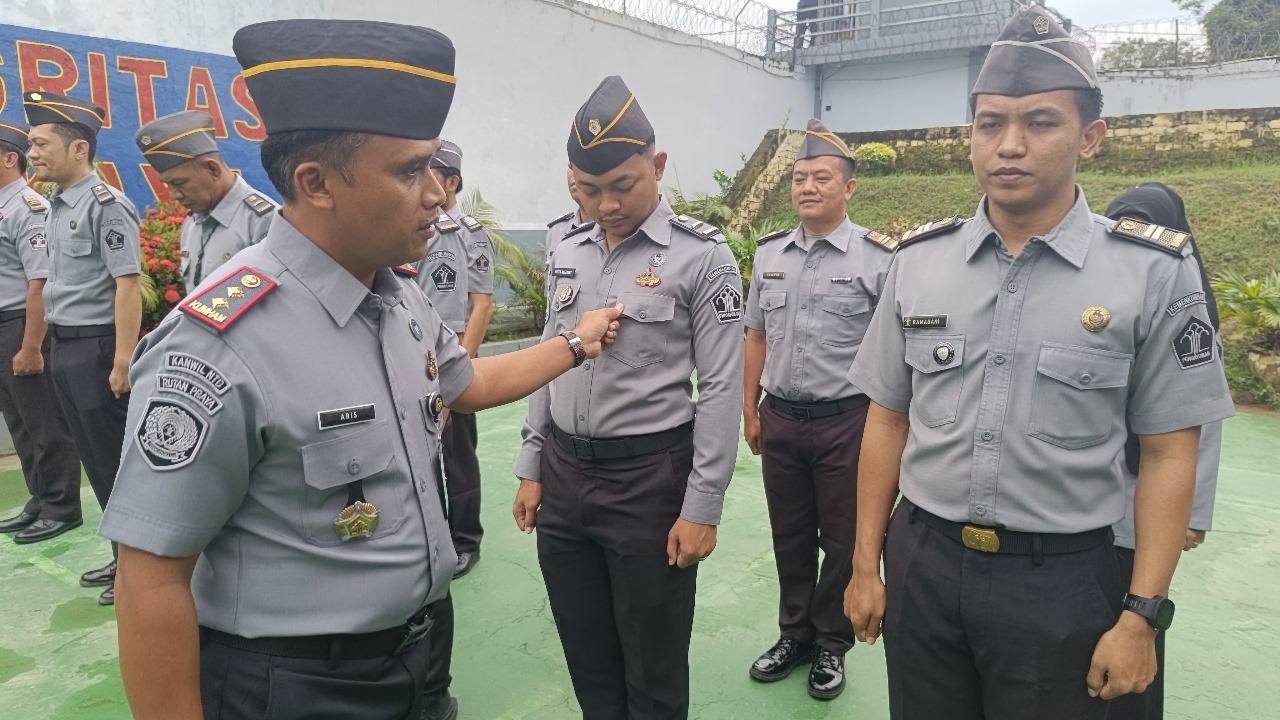Tingkatkan Kedisiplinan Pegawai, Ini yang dilakukan Kalapas Sekayu