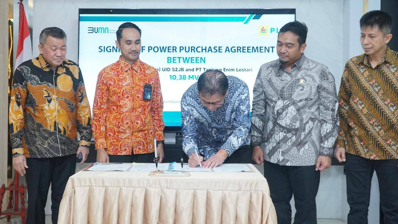 PLN dan PT Tanjungenim Lestari Pulp and Paper Sepakati Perjanjian Jual Beli Tenaga Listrik 10,38 MVA: Kolabora